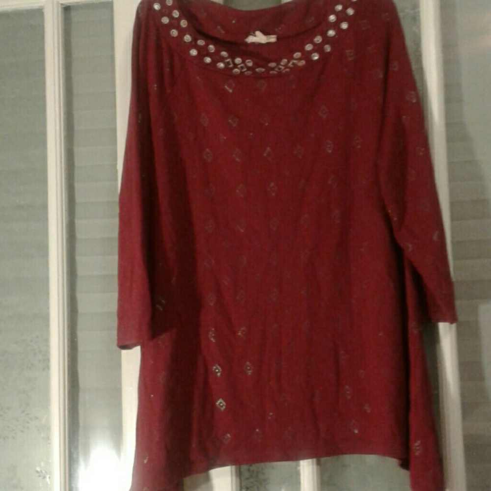 Shirt - Picture 2 of 3